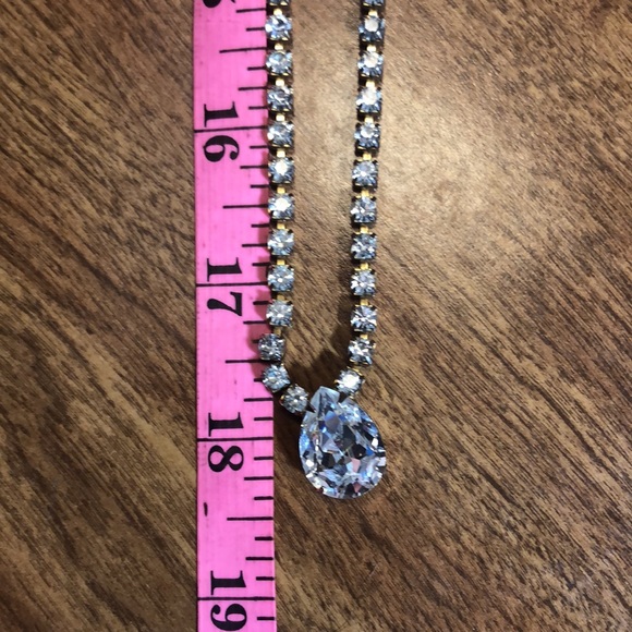 18” Beautiful Rhinestone Necklace - Picture 10 of 15